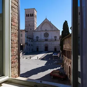 Arco Del Vento ** Asís